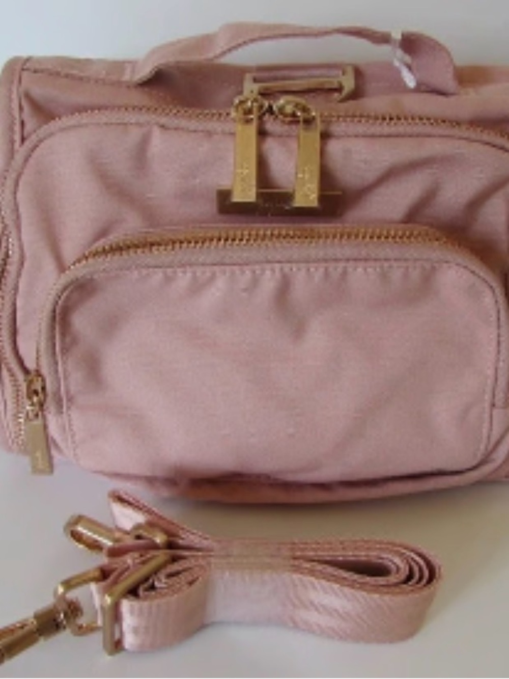 Jujube Convertible Diaper Bag and Shoulder Bag - Picture 2 of 8